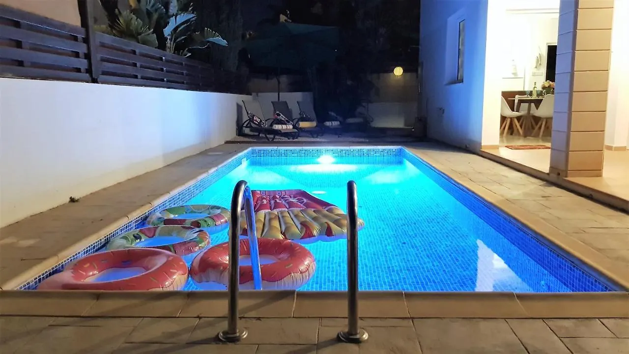 Palm Paradise Villa Ayia Napa 0*,