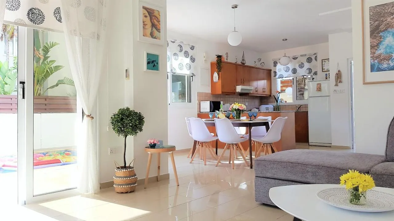Palm Paradise Villa Ayia Napa 0*,  Cipro